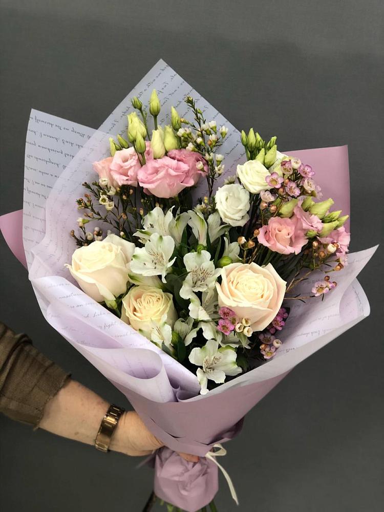 Букет цветов из: Альстромерии, Розы и Лизиантусы в Чулки-Соколово