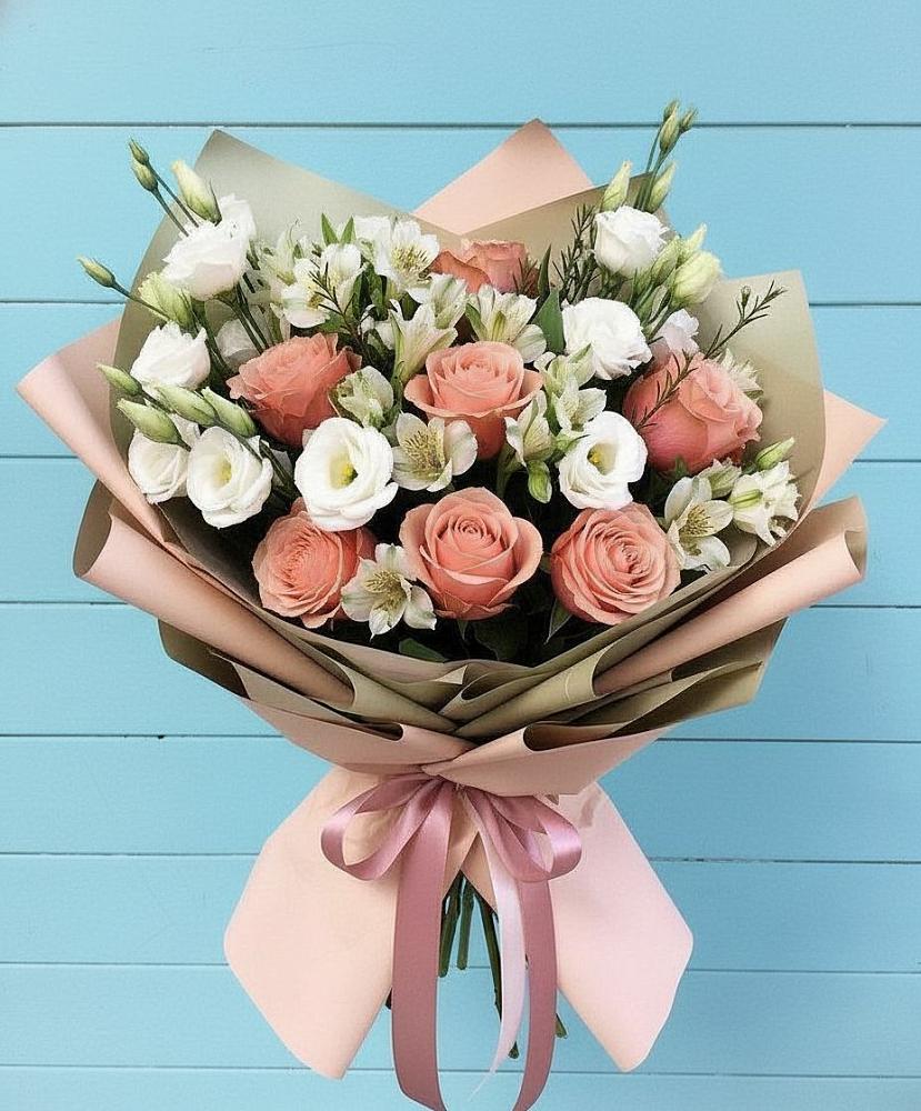 Букет цветов из: Розы, Альстромерии и Лизиантусы в Чулки-Соколово
