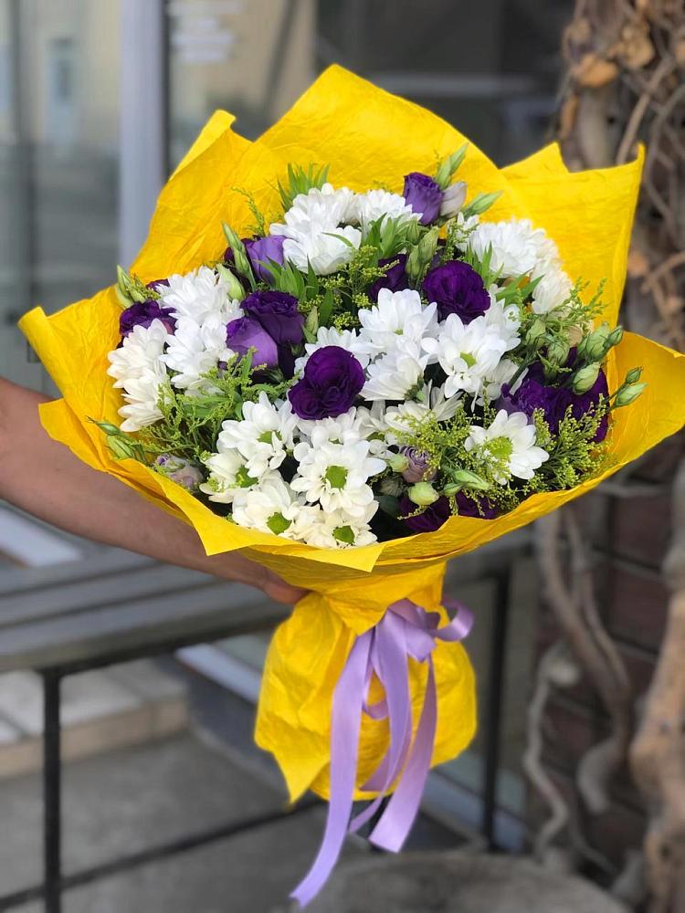 Букет цветов из: Ирисы, Хризантемы и Ромашки в Чулки-Соколово