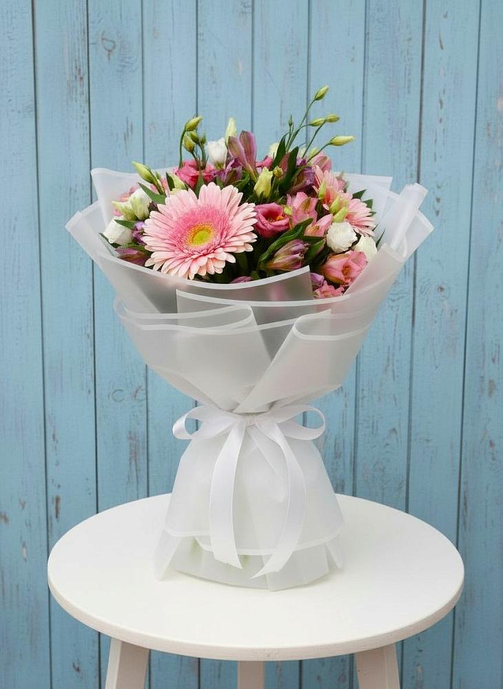 Букет цветов из: Герберы, Альстромерии и Лизиантусы в Чулки-Соколово