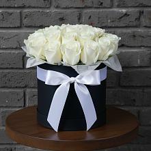 Цветочная композиция из Розы в шляпной коробке в Чулки-Соколово