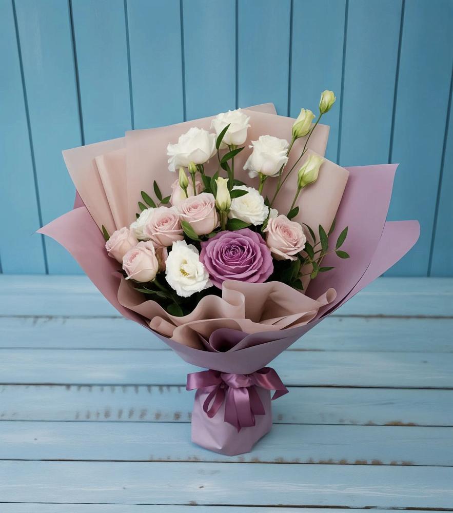 Букет цветов из: Розы и Лизиантусы в Чулки-Соколово